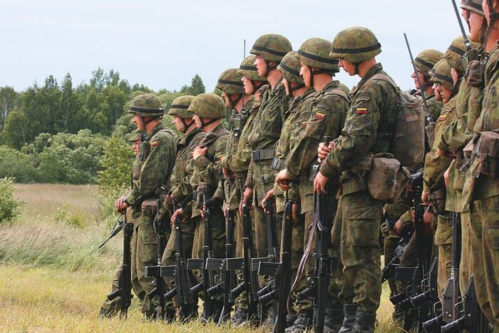 Литва заявила про готовність відправити військових до України