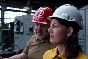 Міністр Галущенко показав Бербок одну з найбільших ТЕС України, яку зруйнували окупанти