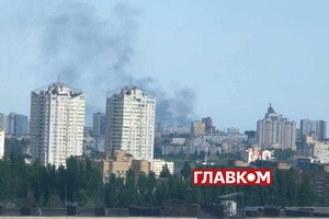 У Києві спалахнула масштабна пожежа на СТО (відео)