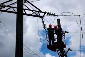 Енергетики відновили електропостачання у трьох районах Сумської області 