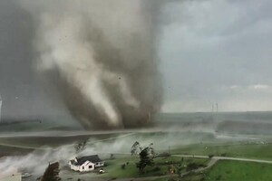 У США пройшовся смертельний торнадо (відео)