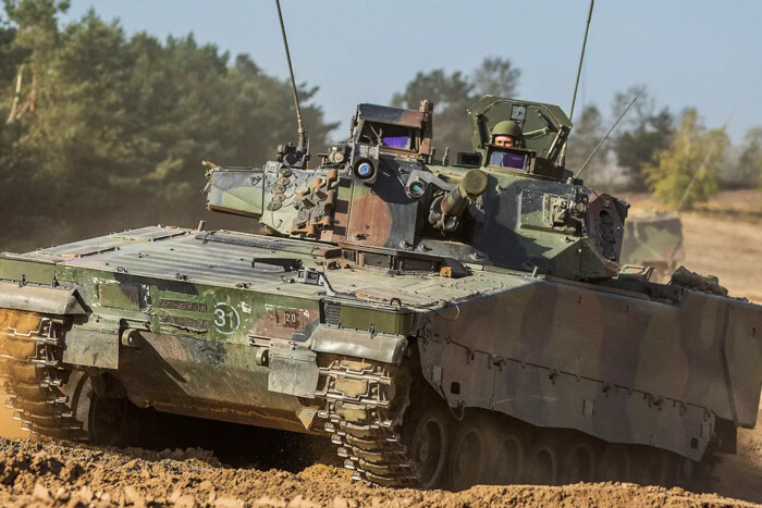 Швеція закупила для ЗСУ покращені бойові машини піхоти