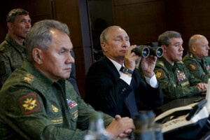 Військовий переворот все ближче? Навіщо Путін чистить Міноборони РФ