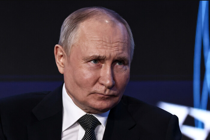 Окружение Путина объяснило, при каких условиях диктатор готов заморозить войну