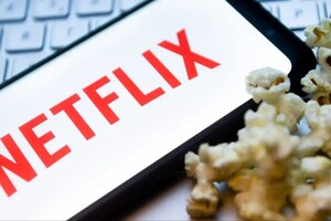 Netflix повертається в Росію? Деякі серіали на платформі знову мають російський дубляж
