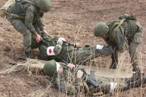 Окупанти змушені вивозити військових для надання навіть першої медичної допомоги на територію РФ