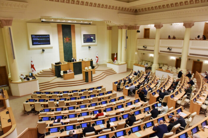 Парламент Грузії ухвалив закон про іноагентів у третьому читанні в середині травня