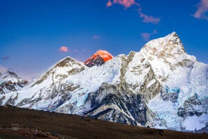 29 мая – Международный день Эвереста