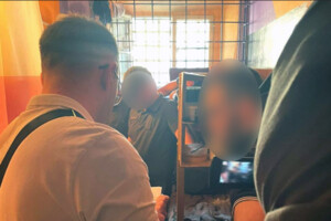 Фігурантам повідомили про підозру за фактом незаконного переправлення людей через державний кордон