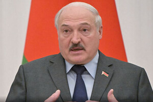 Лукашенко призупинив дію договору про звичайні збройні сили Європи