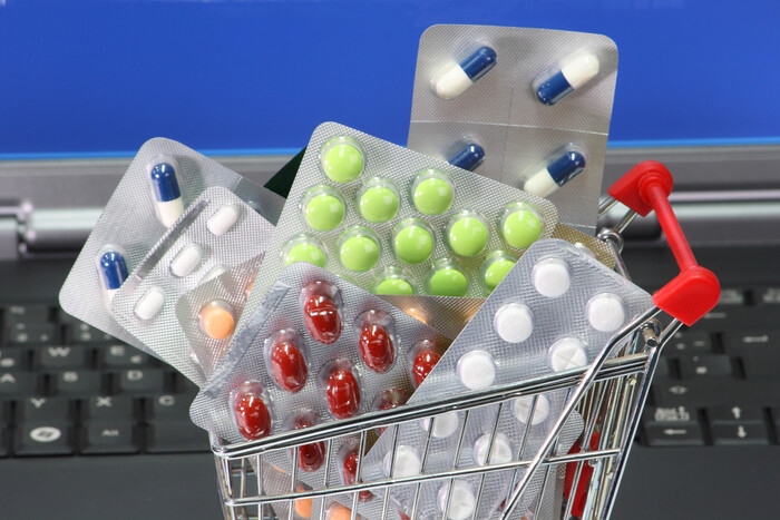 Запрет онлайн-бронирования лекарств: Минздрав назвал основную цель