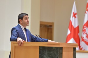 Спікер парламенту Грузії заявив, що готовий підписати закон про «іноагентів» замість президентки