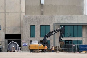 Триває будівництво заводу компанії General Dynamics в Мескіті, штат Техас, США, 16 лютого 2024 року