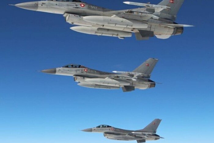 Данія дала дозвіл Україні використовувати F-16 для ударів по Росії