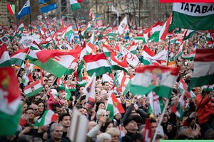 Майже половина угорців вважає, що Україну не потрібно підтримувати – опитування