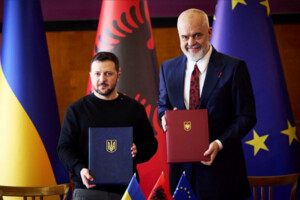 Албанія підтримує мирний план президента України Володимира Зеленського, як найбільш реалістичну можливість для припинення війни та досягнення сталого миру