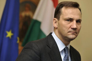 Сікорський повідомив, що Польща вигадали спосіб помогти ЗСУ 