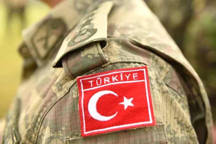 Туреччина вдарила безпілотниками на північному сході Сирії: є загиблі та поранені