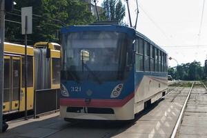 У столиці заблоковано рух трамваїв на двох маршрутах (оновлено)