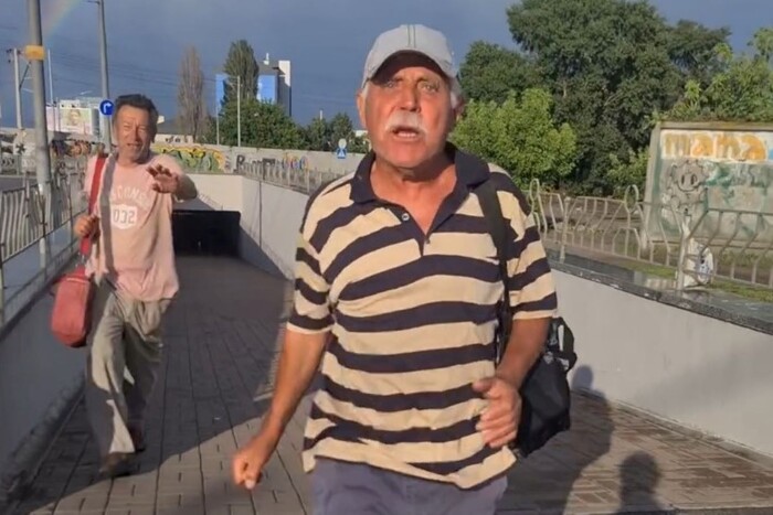У Києві двоє українофобів напали на волонтерку. Жінка звернулася в СБУ