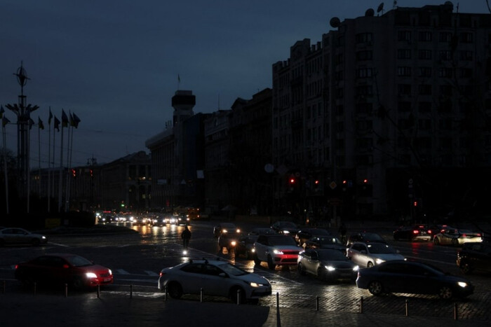 Чому у Києві відключення світла довші, ніж по Україні: пояснення гендиректора Yasno