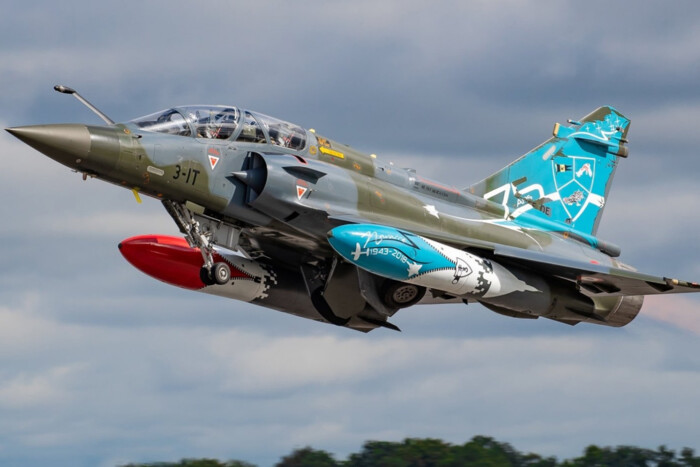 Україна отримає від Франції бойові літаки Mirage 2000