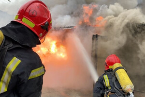 На одному з промислових об'єктів Київщини виникла пожежа