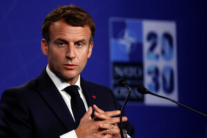 Президент Франції підтвердив участь у Глобальному саміті миру