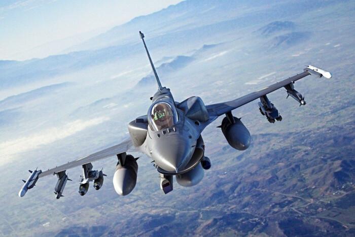 Частина наданих F-16 базуватиметься не в Україні – Повітряні сили