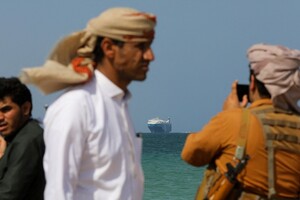 Хусити обстріляли два судна в Аденській затоці