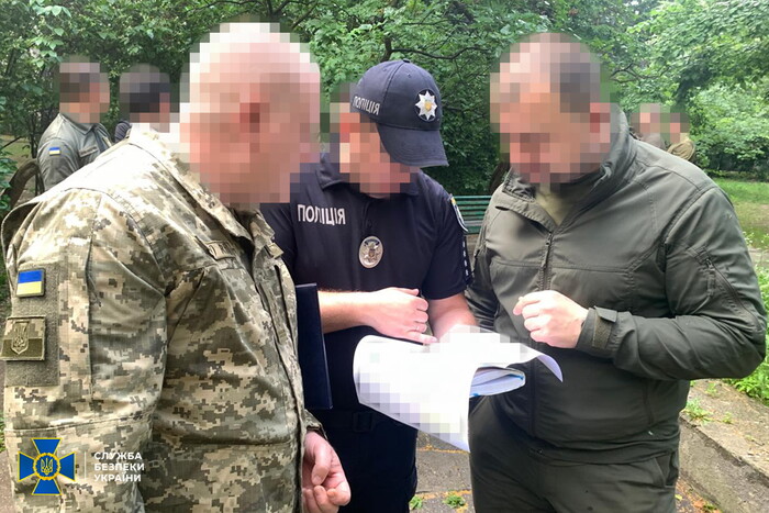 Перевірка документів та авто: СБУ проводить заходи в урядовому кварталі Києва 