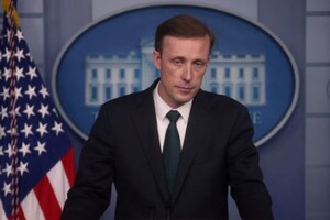 Салліван визнав, що після того, як Росія розпочала повномасштабне вторгнення в Україну, російські чиновники депортували до РФ сотні тисяч українських цивільних