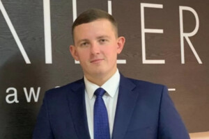 Адвокату юридичної компанії «Міллер» Олексію Носову правоохоронці повідомили про підозру у спробі дати хабаря