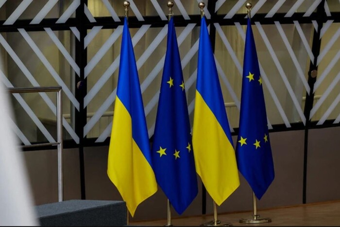 Дата початку переговорів про вступ України до ЄС. Вибухи в РФ. Головне за ніч