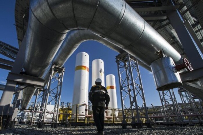 Одна країна купує нафту у Росії з максимальною знижкою – Reuters
