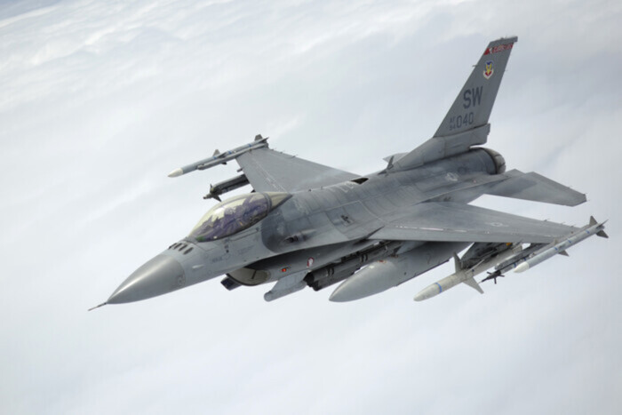Стало известно, где будут размещаться американские истребители F-16