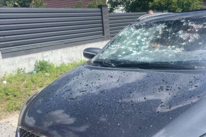У Бучі чоловік підірвав гранату в авто: він загинув