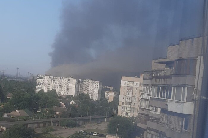 На Криворожском коксохимическом заводе произошла авария: город накрыло облако едкого дыма