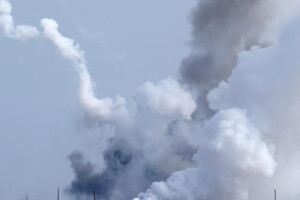 У Харкові пролунала серія вибухів, є влучання