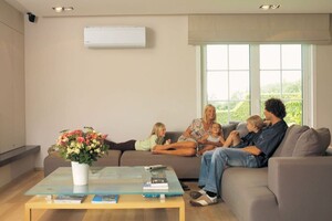 У середньому сучасний кондиціонер для охолодження приміщення у 30 кв м споживає приблизно 1 кВт*год