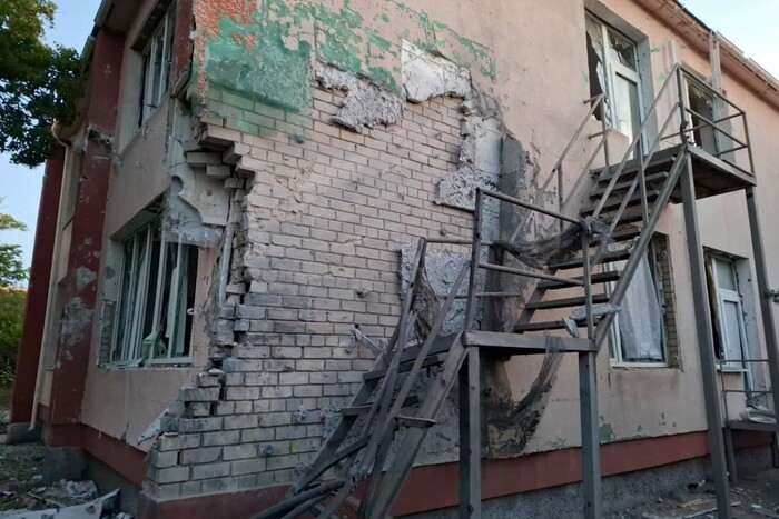 Росіяни обстріляли Нікополь: пошкоджені ліцей, дитячий садок та багатоповерхівки