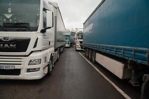 Заборона в’їзду українським вантажівкам у Польщу: Мінінфраструктури зробило заяву