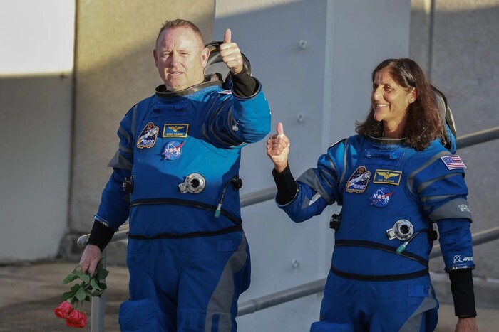 Астронавти NASA застрягли в космосі на пів року через поломку корабля