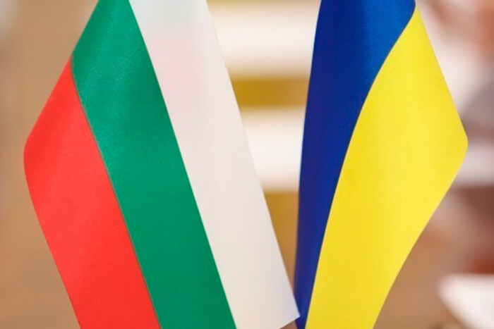 Україна закликала Болгарію не використовувати тему війни в політичних цілях