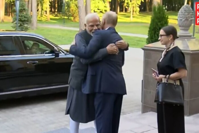 Як Путін та індійський прем'єр Моді розважалися в день обстрілу київського «Охматдиту» (фото)