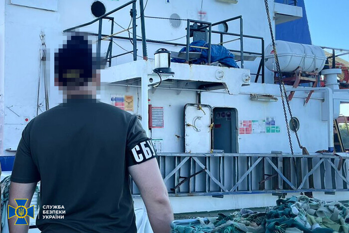 Затримано капітана судан, який допомагав росіянам вивозити з Криму українське зерно