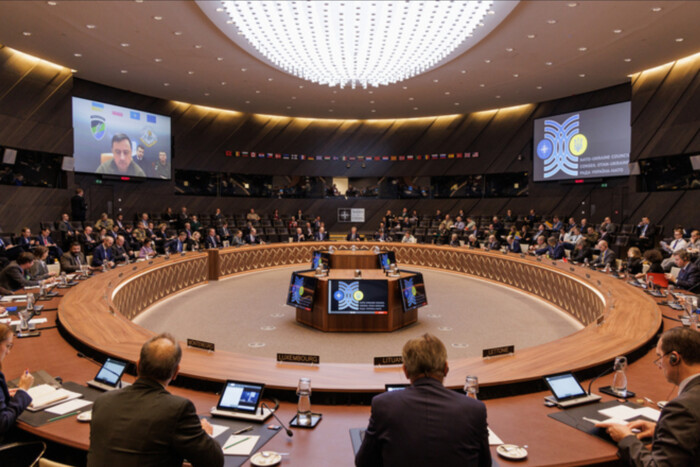 Зеленський назвав ключові питання засідання Ради Україна-НАТО