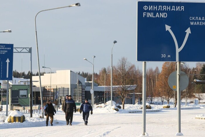 Фінляндія висилатиме мігрантів, які перетинають її кордон з Росією