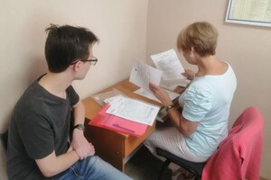 Військовий облік для 17-річних: Міноборони пояснило, чи загрожують їм штрафи