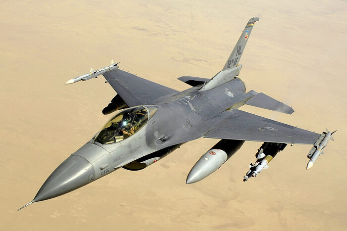 Бельгія поставить Україні 30 літаків F-16, але є нюанс